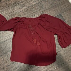 Maroon 3/4 puff sleeve top